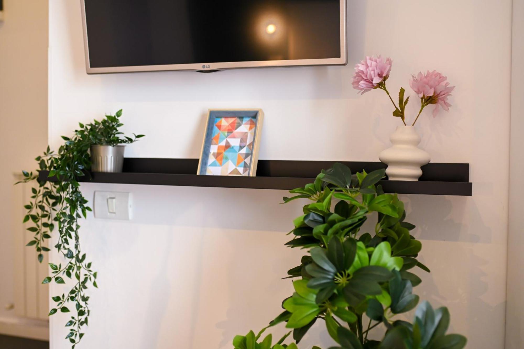 Urban Elegance - Stylish Central Accommodation Βουκουρέστι Δωμάτιο φωτογραφία