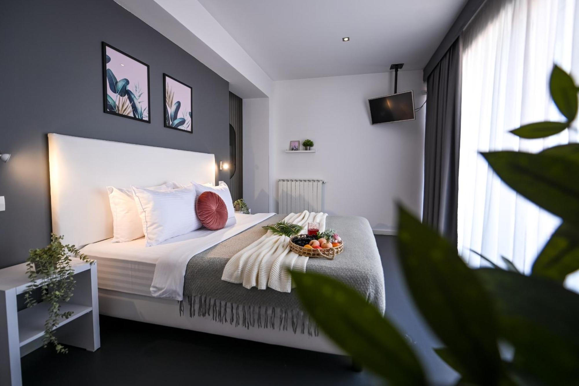 Urban Elegance - Stylish Central Accommodation Βουκουρέστι Δωμάτιο φωτογραφία
