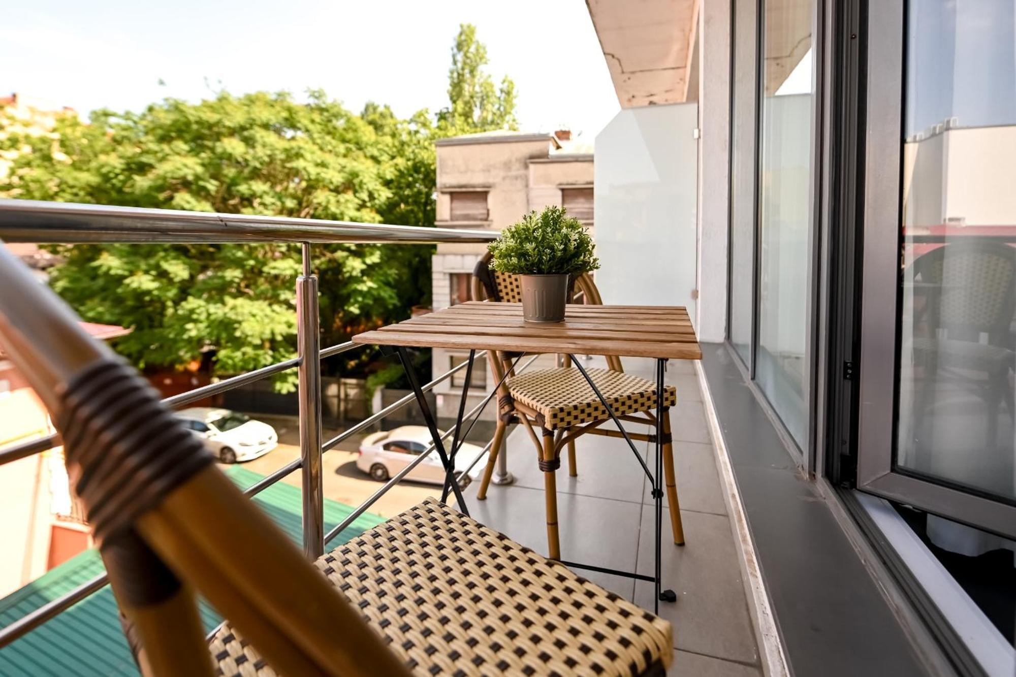 Urban Elegance - Stylish Central Accommodation Βουκουρέστι Δωμάτιο φωτογραφία
